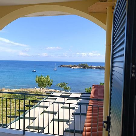 Apartamento Casa Del Mare Lixouri Exterior foto