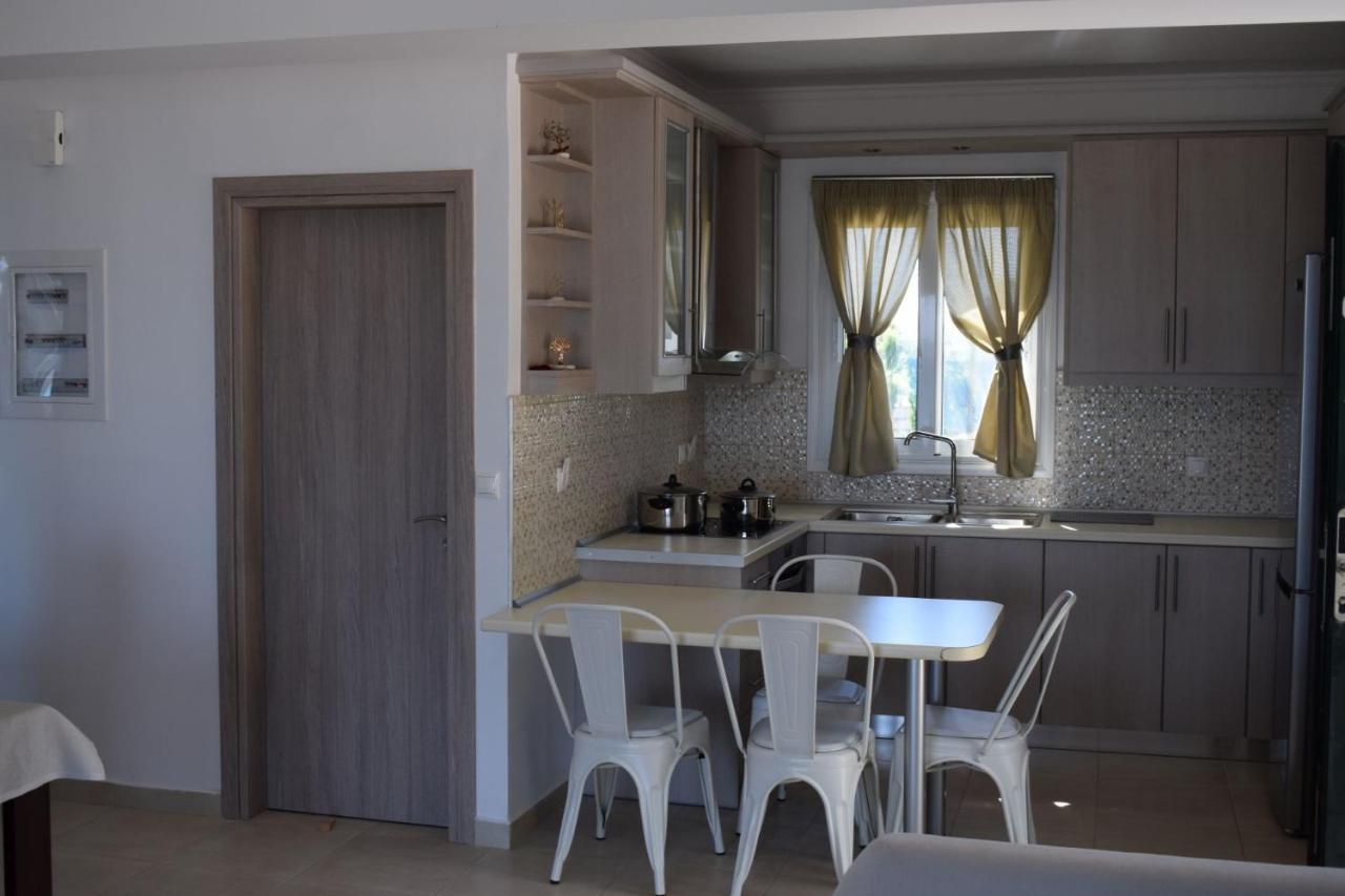 Apartamento Casa Del Mare Lixouri Exterior foto