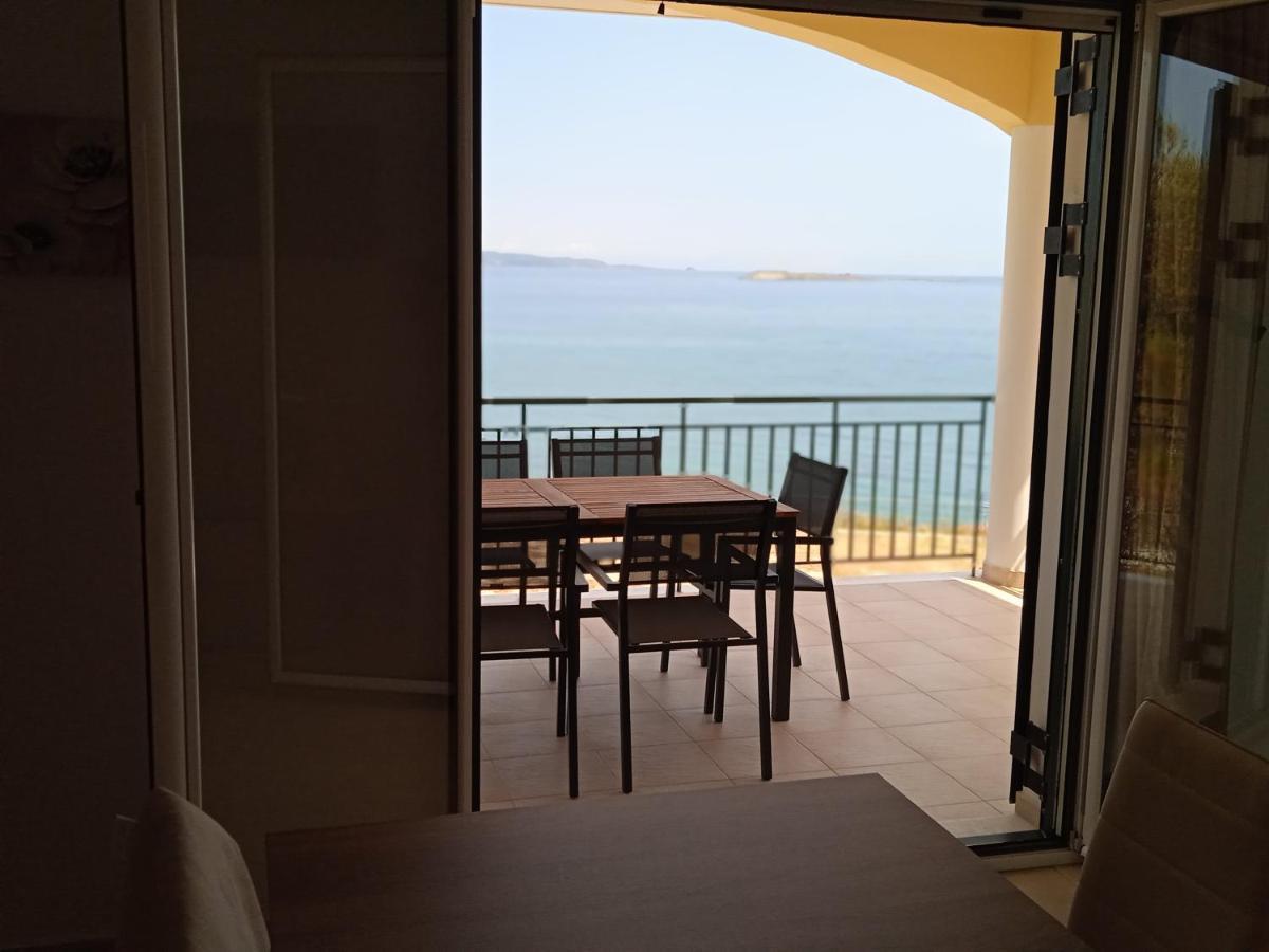 Apartamento Casa Del Mare Lixouri Exterior foto